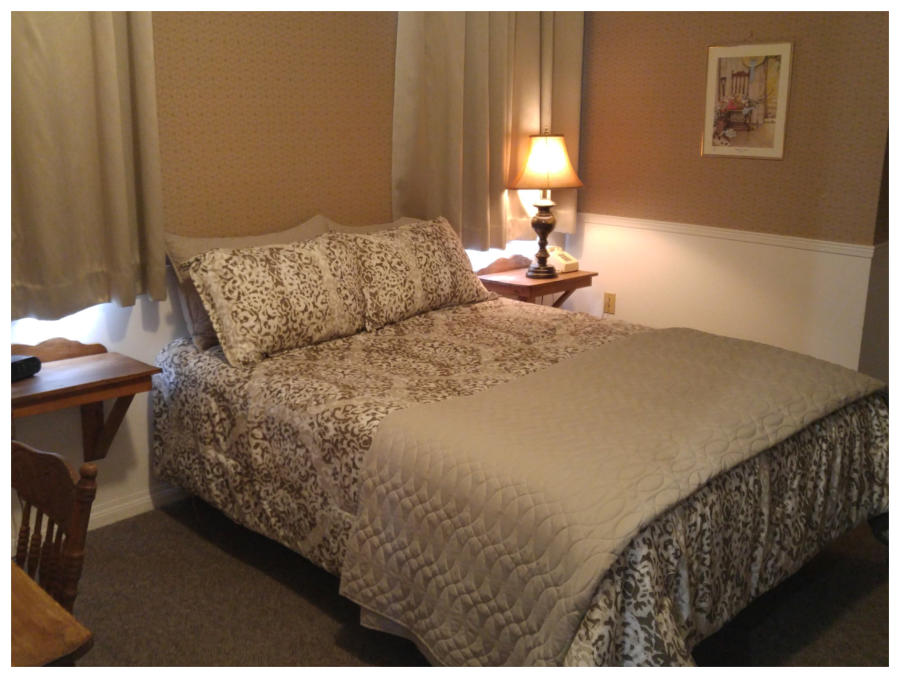 The Farm House Inn, Motel and Restaurant, St. Walburg, Sask